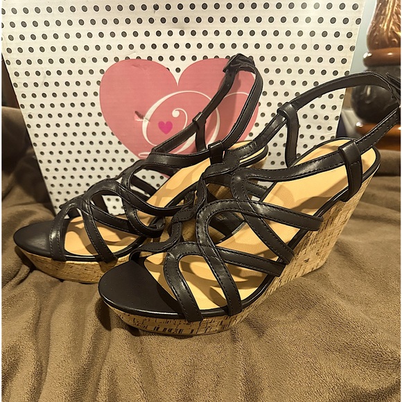BN Delicious black leather cork wedges sz 9 - Picture 1 of 5